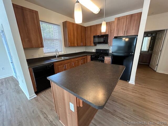 Building Photo - 10 Norden Pl