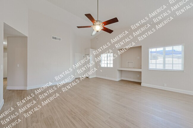 Foto del edificio - 10021 N 66th Ave