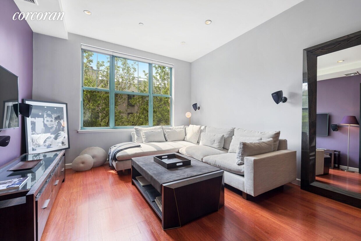Foto principal - 72 Roebling St