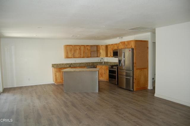 Foto del edificio - 896 Creekside Cir