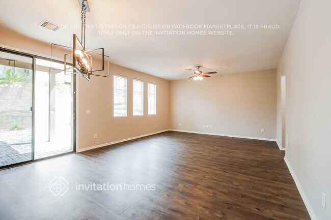 Foto del edificio - 2370 W Sleepy Ranch Rd
