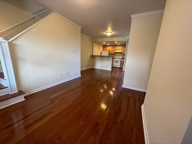 Building Photo - Available August 1, 2025; Lease will end J...
