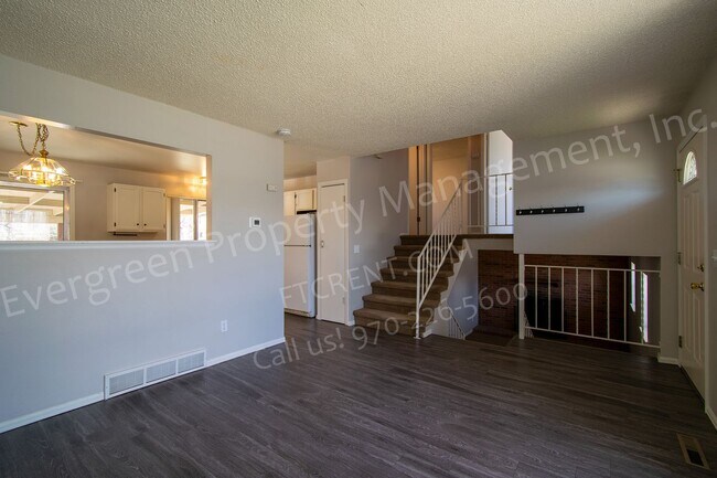 Foto del edificio - 4337 Hummingbird Dr