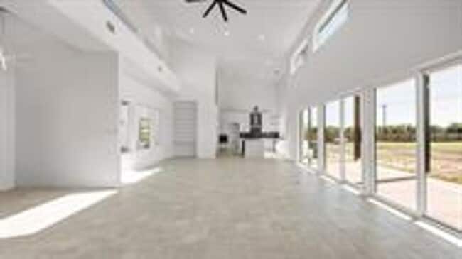 Building Photo - 5976 Rain Mdw Dr