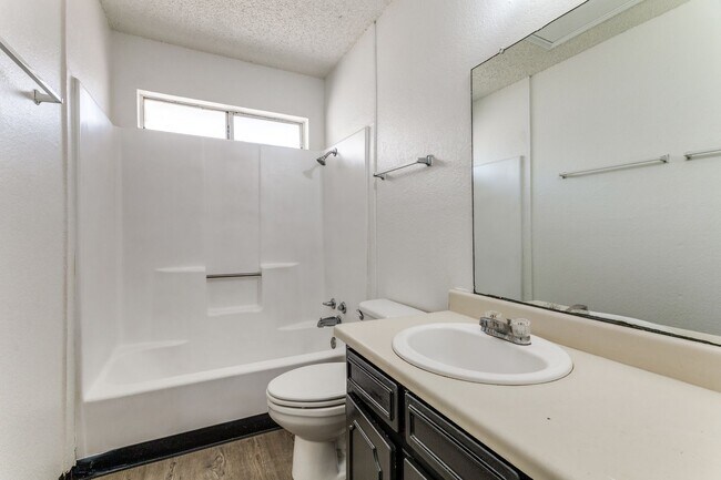 Foto del edificio - 2600 NW 21st St