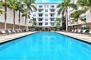 Foto del edificio - 2401 NE 65th St