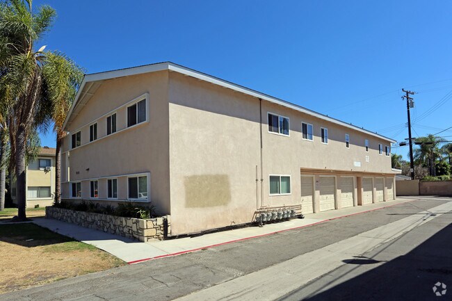 Building Photo - 9542 Alwood Ave