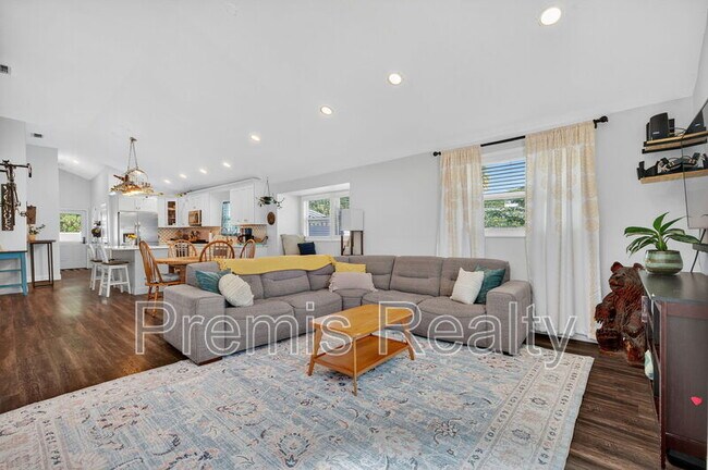 Foto del edificio - 4201 3rd Ave N