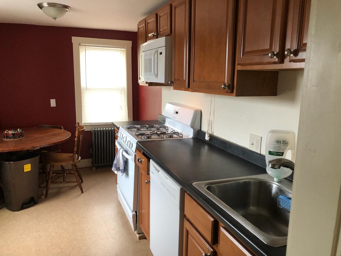 Primary Photo - 78 Arlington Ave