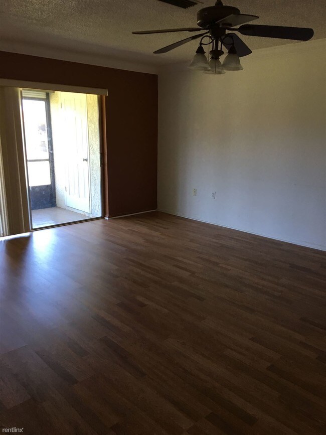 Building Photo - 4956 Harbor Villa Ln