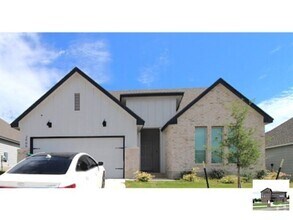 Building Photo - 2466 Bee Crk Dr