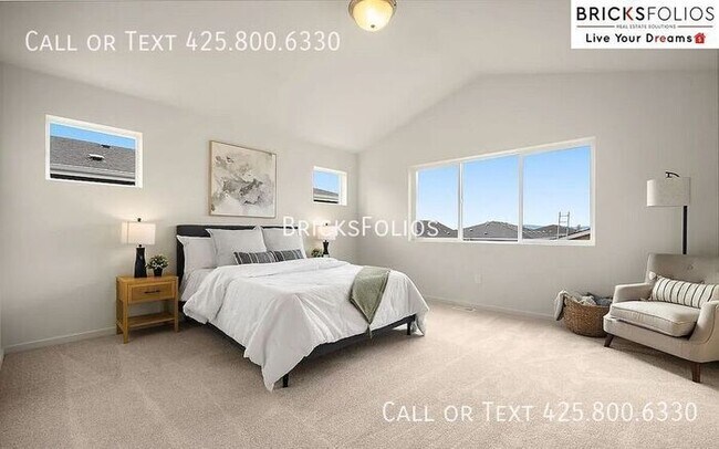 Foto del edificio - Brand-New Comfort Meets Everyday Convenience