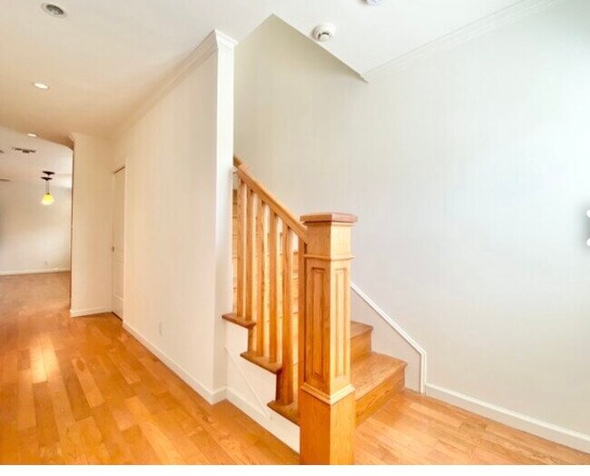 Foto del edificio - 4162 Alla Rd