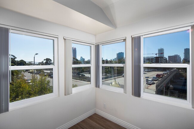 Interior Photo - Golden Pacific Apartments