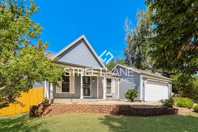 Building Photo - REDUCED!
