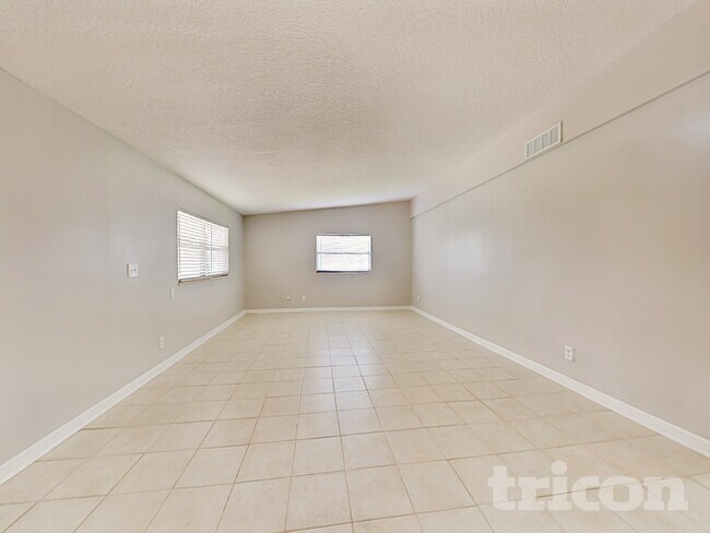 Building Photo - 11249 Emuness Rd