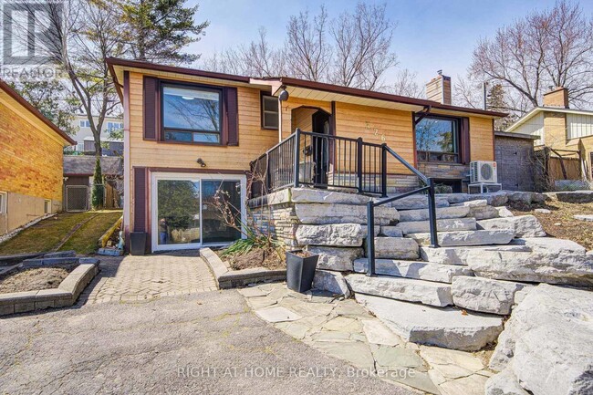 Building Photo - 326 Jaybell Grove