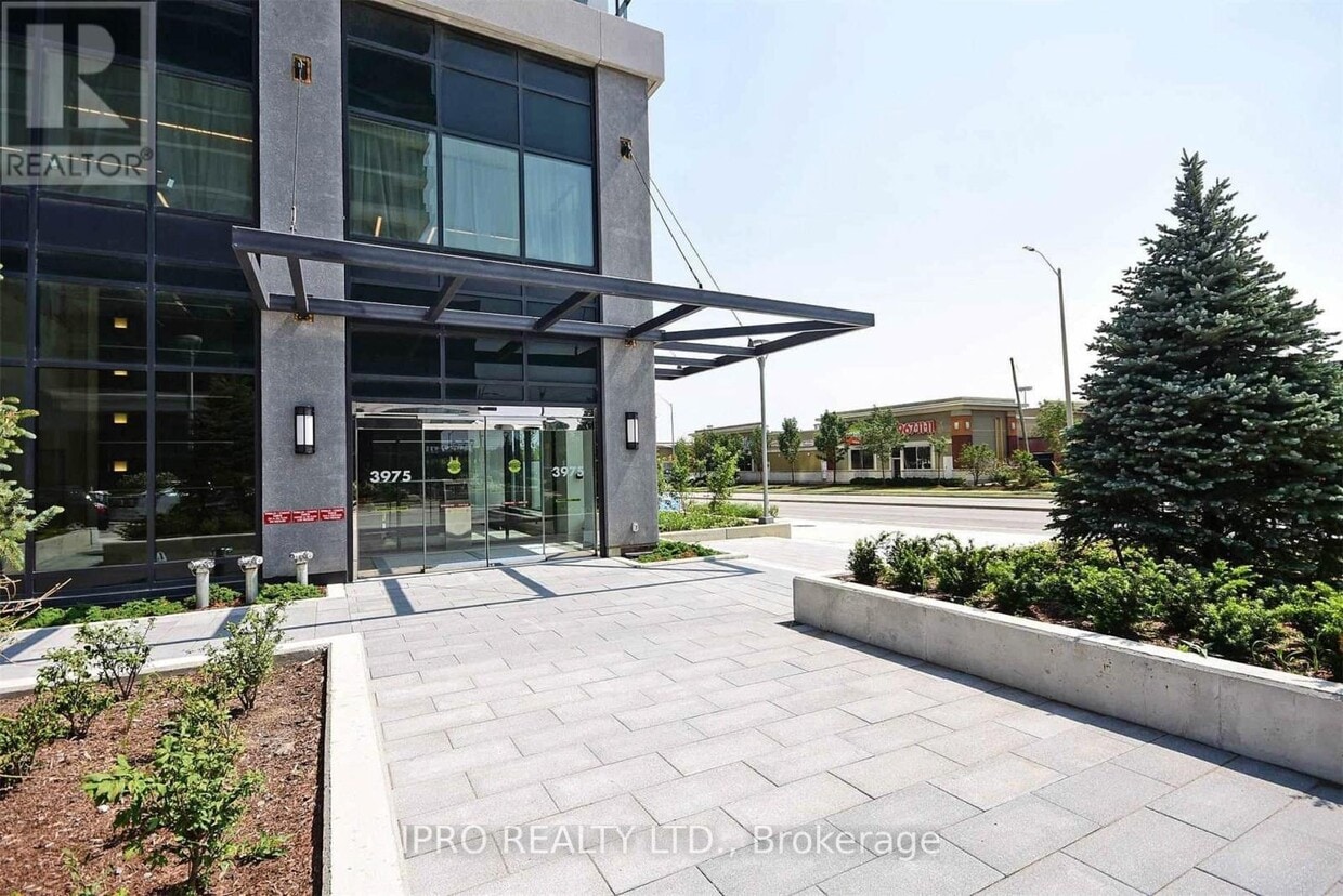 Primary Photo - 3975-3975 Grand Park Dr