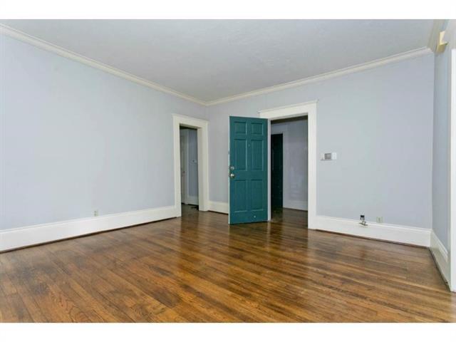 Foto del edificio - 4936 Worth St