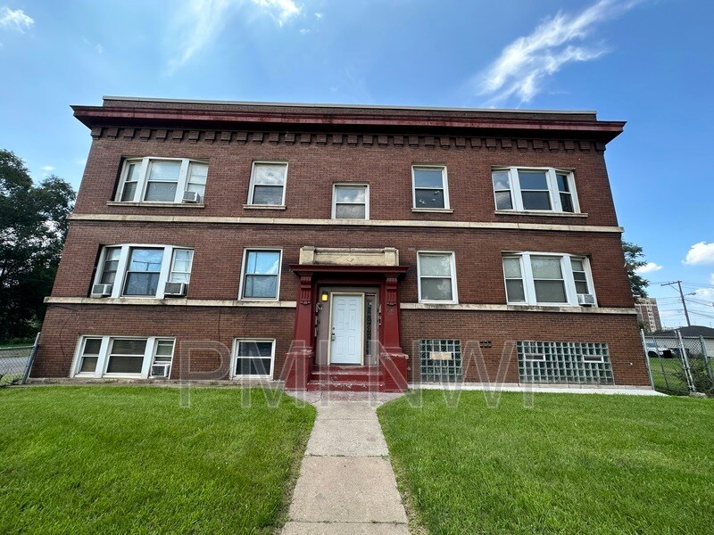 672 Connecticut St Unit Apt 2S, Gary, IN 46402 Condo for Rent in Gary