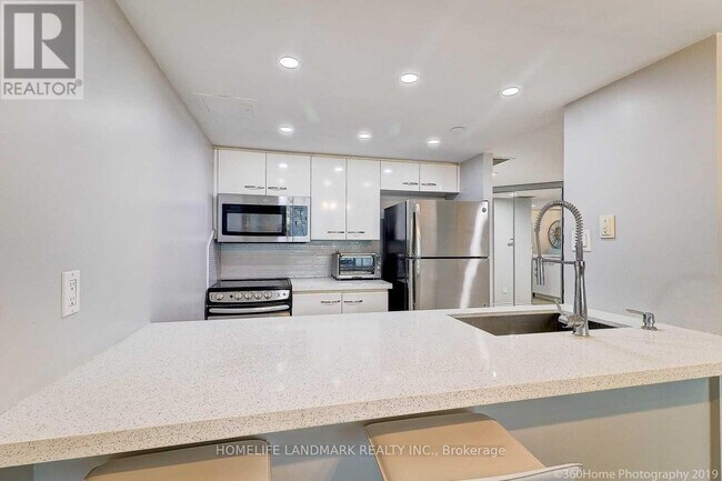 Photo du bâtiment - 38 Elm St