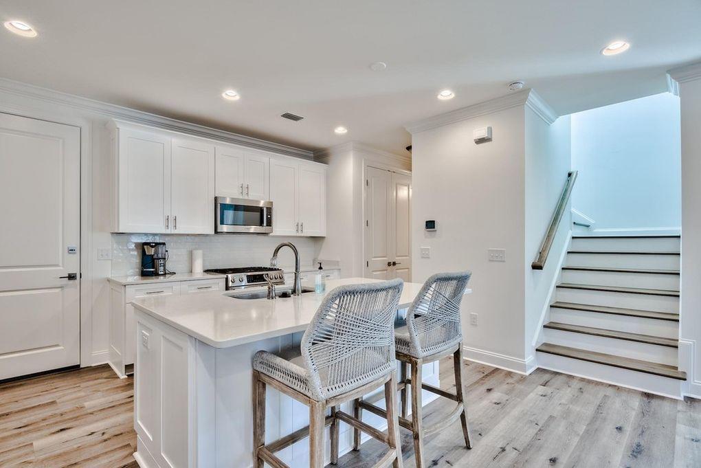Primary Photo - 25 Cambium Ct