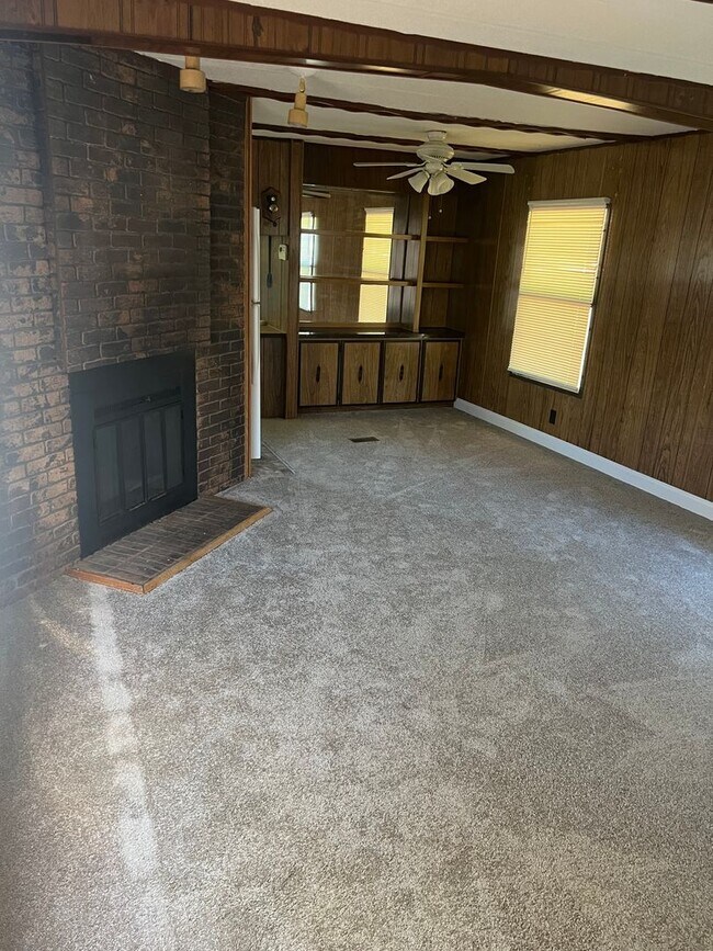 Foto del edificio - 5950 Navajo Trail