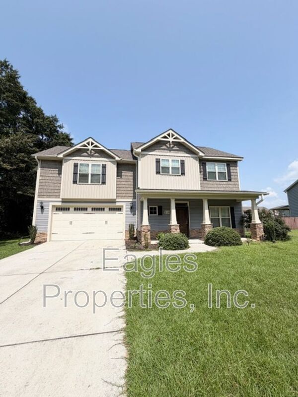 Foto del edificio - 215 Ingram Fields Dr