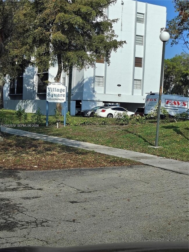 Building Photo - 7501 NW 16th St