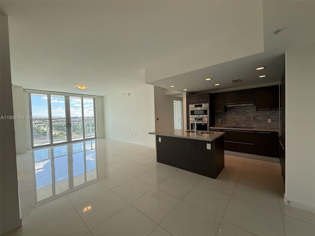 Building Photo - 7825 NW 107th Ave