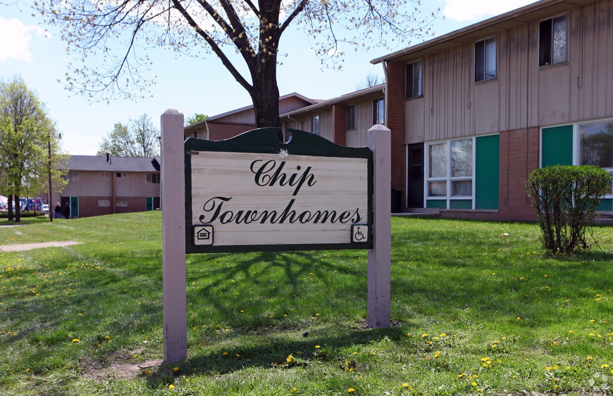 Building Photo - Chip Townhouses