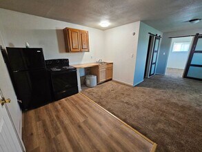 Building Photo - 1109 Filipino Ave