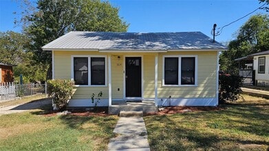 Building Photo - 1614 N Lynn St