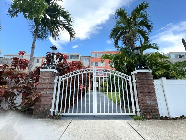 Foto del edificio - 1850 NE 169th St