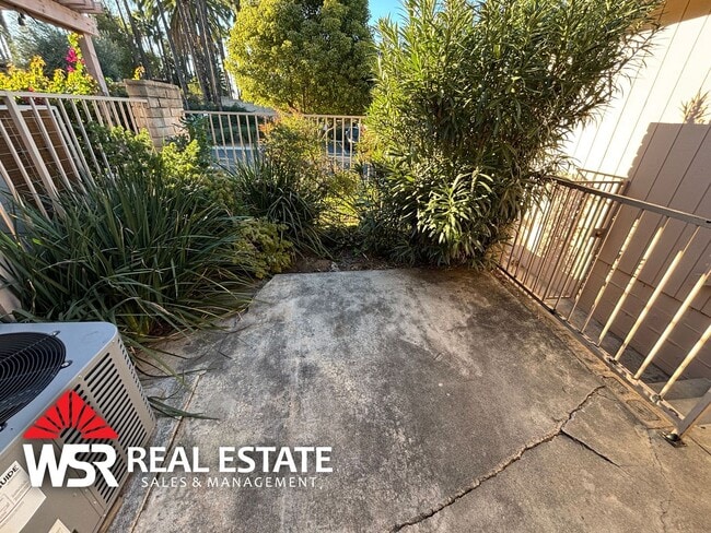 Building Photo - Clean 3 Bedroom Riverside Home Near Poly High and Victoria Ave with HOA Pool and 2-Car Garage