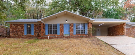 Building Photo - 400 Oakhill Cir
