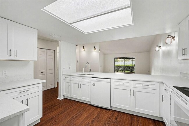 Building Photo - 18302 Aintree Ct