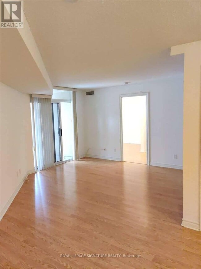 Building Photo - 3888 Duke of York Blvd