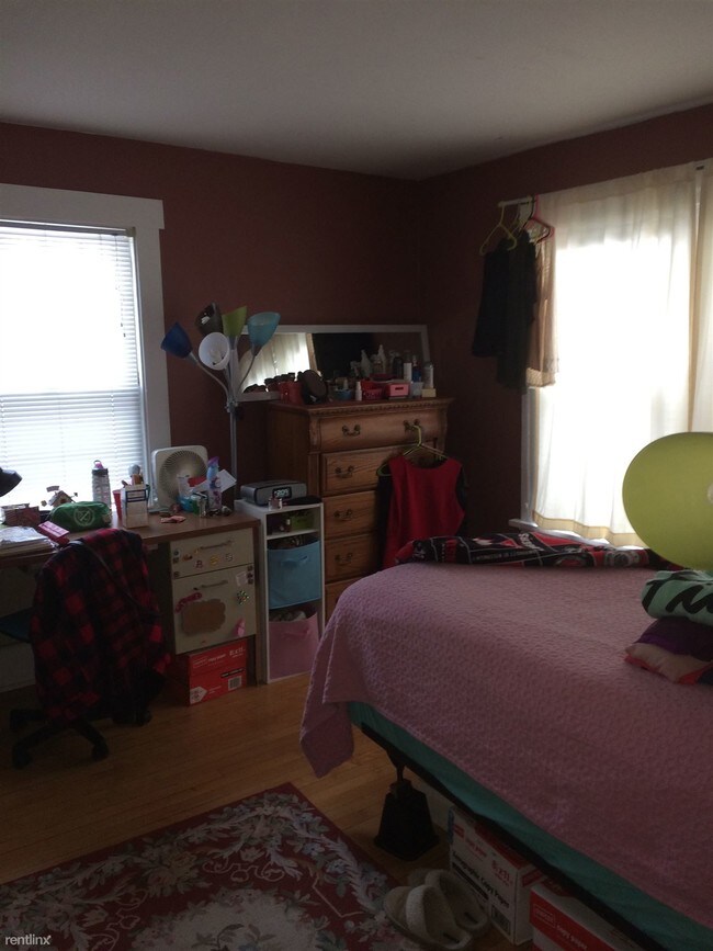 Building Photo - 4 br, 2 bath Apartment - 1628 Adams Street