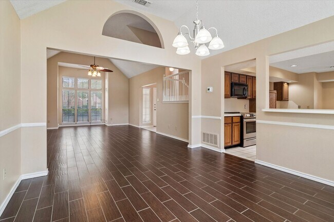 Building Photo - Beautiful Far North Dallas Home! Plano School District!