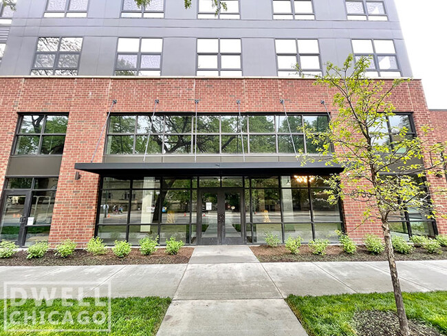 Foto del edificio - 4733 N Ravenswood Ave