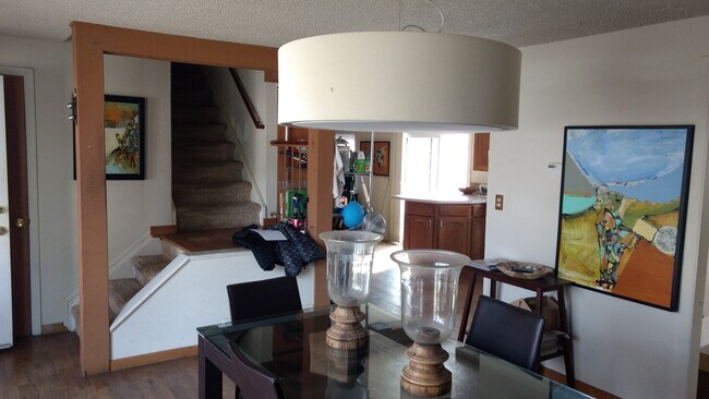 Building Photo - Nostalgic 3 bed/2.5 Bath house in North Bo...