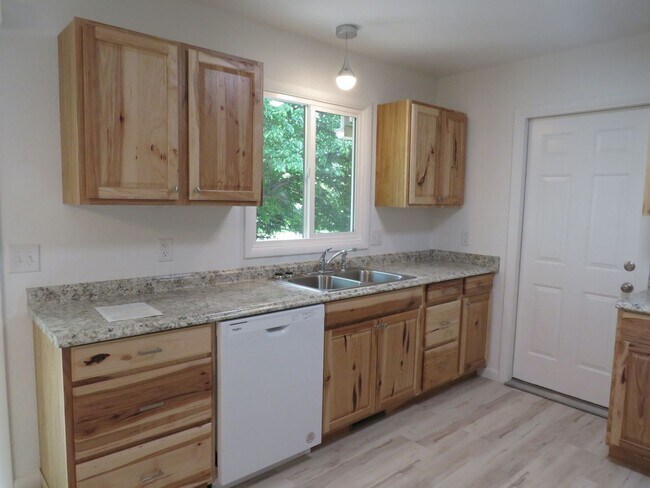 Foto del edificio - NEW, NEW, NEW!  4 Bedroom House in Billings Heights!