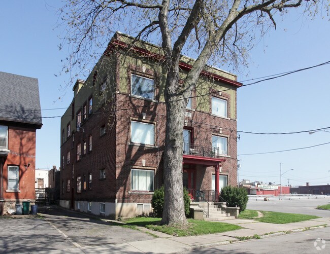 1643 8th St, Niagara Falls, NY 14305 Apartments Niagara Falls, NY