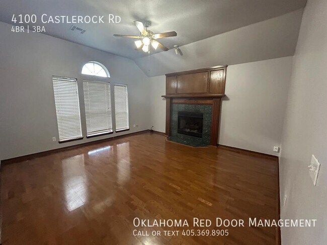 Foto del edificio - 4100 Castlerock Rd