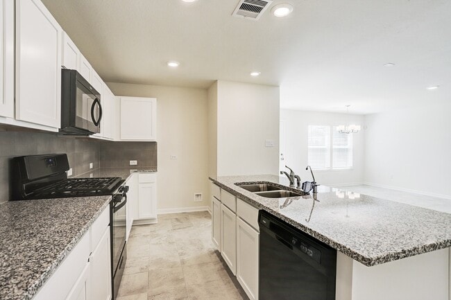 Building Photo - 28419 Aubrey Orchard Ln