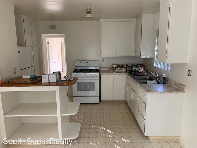 Building Photo - 2 br, 1 bath House - 622 W Sola