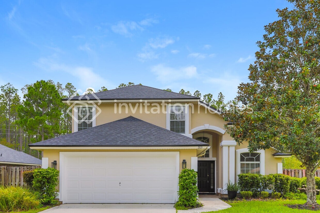 Primary Photo - 203 Greenfield Dr