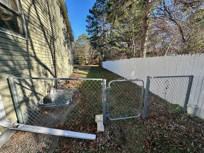 Building Photo - 5 Bed / 4 Bath Single Family - Baxter - Fu...