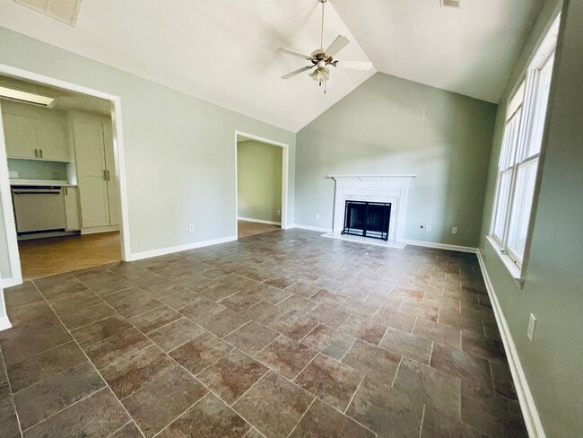 Building Photo - 742 Shoal Cir